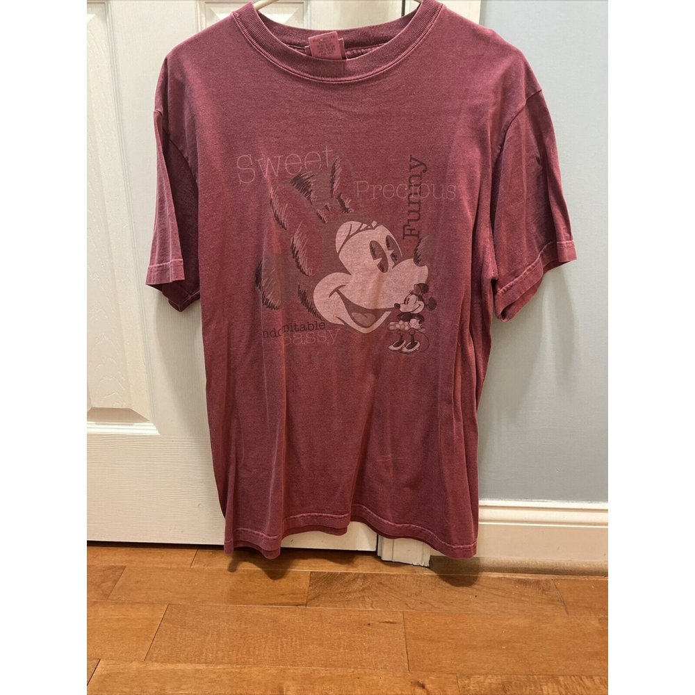 Disney Minnie Mouse Medium Red shirt Vintage Positive Character Sayings Sz. Med